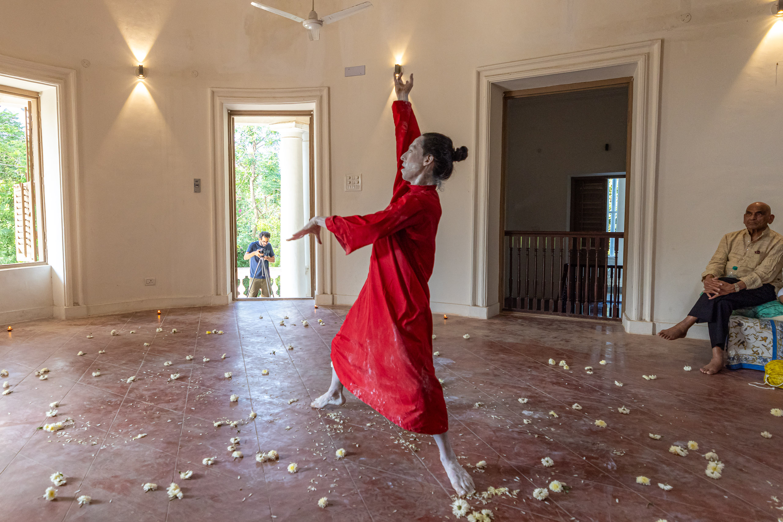 20240125155236 R5D 6253